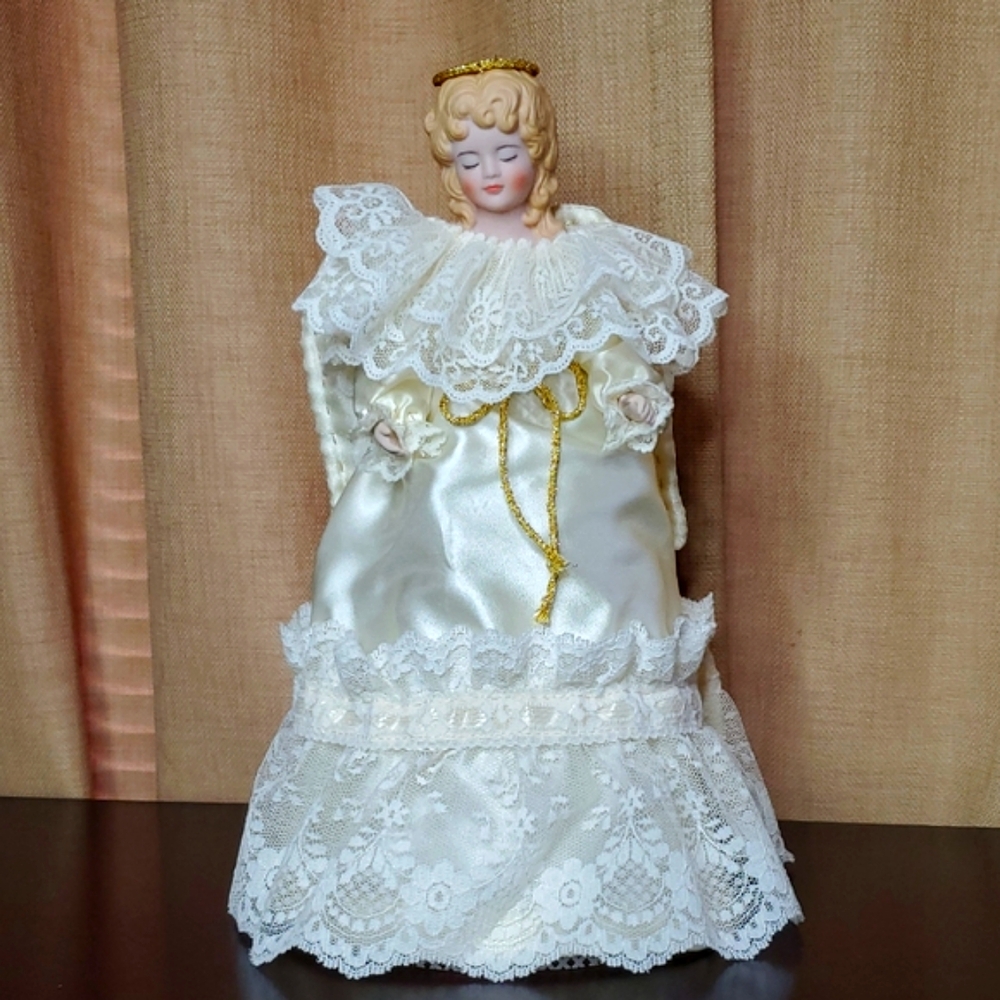Lace Angel Tree Topper in Cream and Gold